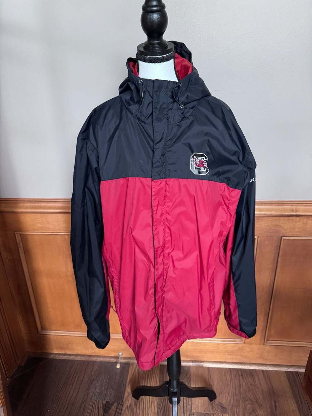 Columbia University Of South Carolina Gamecocks XL Hooded Jacket